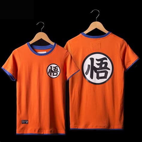 Ce symbole (signifiant tortue) apparaît sur le dögi de tous les élèves du kamé sennin (tortue géniale). Dragon Ball Z Son Goku T Shirt DBZ Black Tee | WISHINY