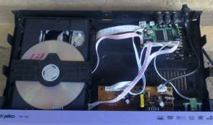 Cara memperbaiki mp3 player yang rusak. 6 Cara Memperbaiki DVD Player Dirumah Yang Rusak Dengan ...