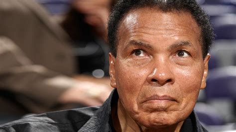 Muhammad Ali ‘stopped Breathing Hospitalized With Pneumonia While