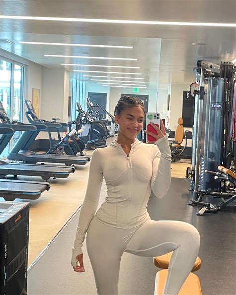 Lori Harvey Shows Off Incredible Curves In Tight Workout Gear At Gym After Justin Bieber Made