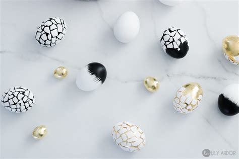 8 Simply Gorgeous No Dye Ways To Decorate Your Easter Eggs This Year