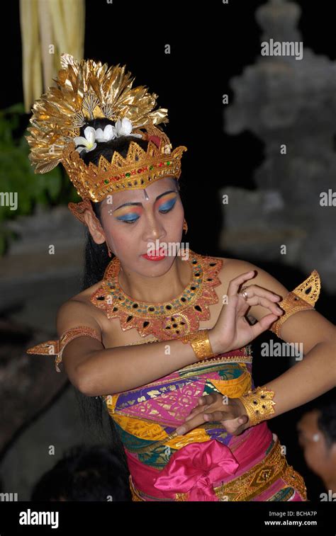 Balinese Dancer Bali Indonesia Stock Photo Alamy