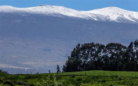 Haleakala Summit On Maui Blanketed With Snow Honolulu Star Advertiser
