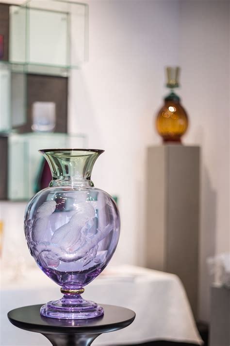 18 Popular Unique Shaped Glass Vases Decorative Vase Ideas