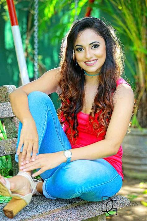 Sri Lankan Popular Actress And Model Udari Warnakulasooriya Sri Lanka Hot Sex Picture