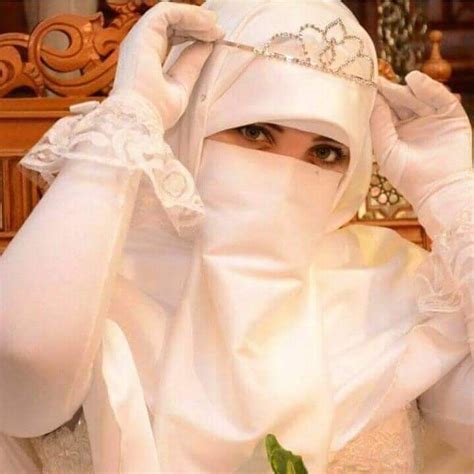 Pin By Moamen On Princesses With Images Muslimah Wedding Dress Muslimah Wedding Muslim Brides