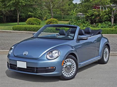 Has an electrical problem with fu. 2018 Volkswagen Beetle Coast Convertible: Sheer Driving ...