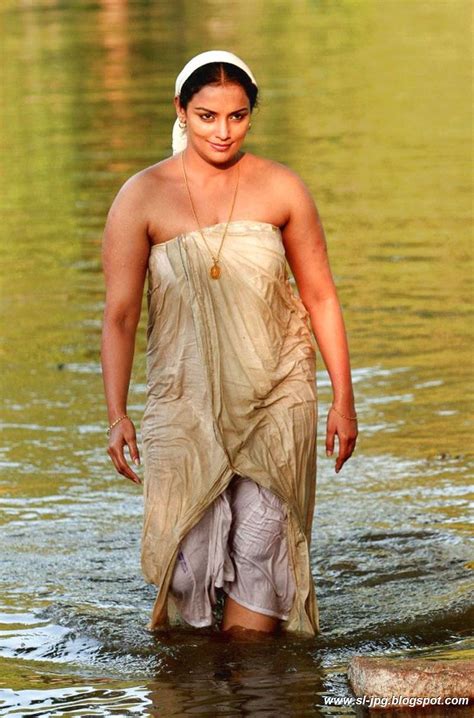 Indian Girls Club Indian Actress Bath At Jungle River