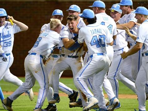 Watch as jon nyatawa, evan bland and z long look at the ncaa tournament bracket including nebraska's trip to arkansas. 2019 Division I Baseball Official Bracket | NCAA.com