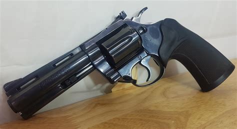 Revovler Colt Diamond Back 357 Magnum Cal 100 Mm Barrel Length