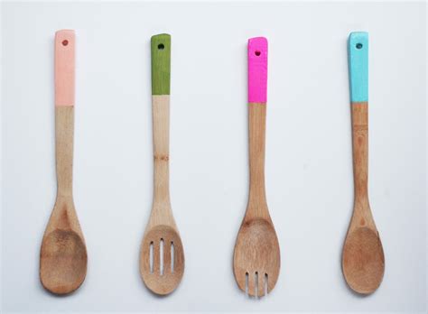Graters, garlic presses, spatulas, peelers, and more! Making Wood Utensils PDF Woodworking