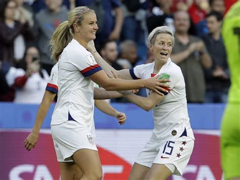 Us Soccer Apologizes For Saying Male Players Have More