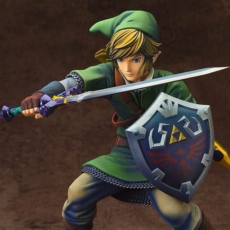 How i learned to stop worrying and shove the mouse The Legend of Zelda _ Statuette Link