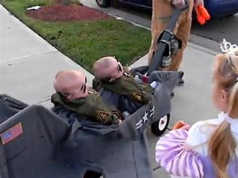 Halloween Costume Awesome Top Gun Twins Vid O Dailymotion