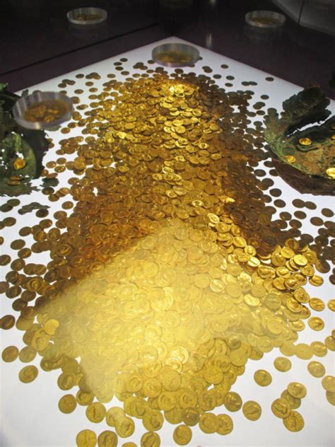 Daily Timewaster The Trier Gold Hoard Is A Hoard Of 2516