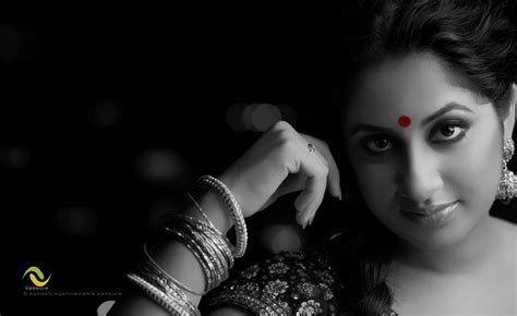 South Malayalam Actress Jyothi Krishna Photo Gallery Imagedesi Com