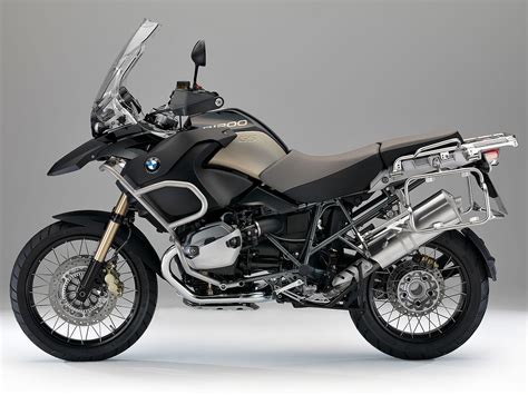 I've got the platform on the top finished. 2013 BMW R1200GS Adventure 90 Years Special Model Review
