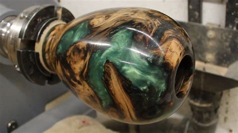 Woodturning The Reservoir Resin Root Ball In 2020 Wood Turning