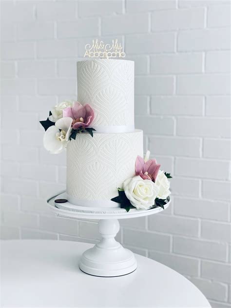 Simply Divine Occasions Wedding Cake Designers Brisbane Abia Weddings