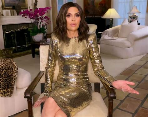 Lisa Rinna Lashes Out At Nasty Fans Amidst Rhobh Backlash The Hollywood Gossip