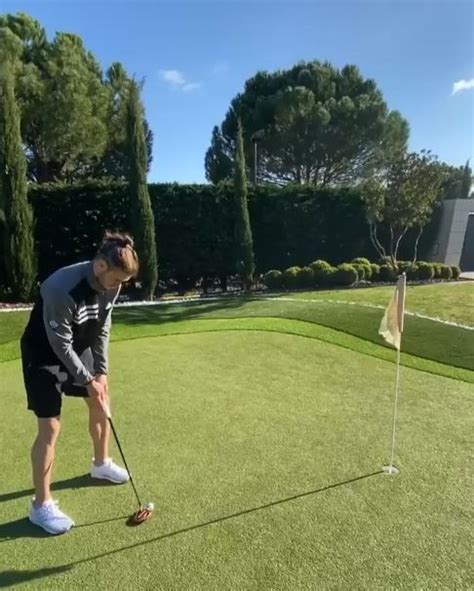 Gareth bale laughed and danced with his wales teammates behind a flag that carried the message: Gareth Bale continues love of golf even in Covid-19 bubble ...
