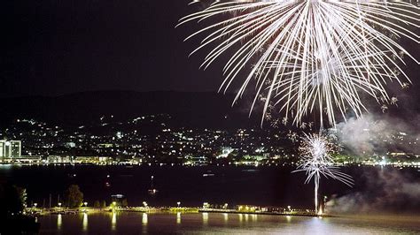 Magyarország nemzeti ünnepe és hivatalos állami ünnepe az államalapítás és az államalapító i. Íme az augusztus 20-i balatoni tűzijátékok teljes listája ...