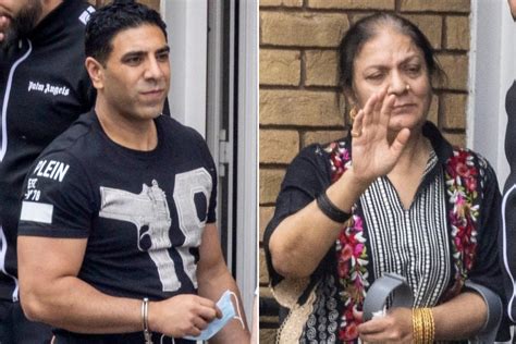 Race Hate Killer Zeeshan Shahids Mum Blows Him Kisses After Kriss