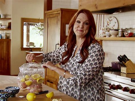 The pioneer woman roast chicken stockpiling moms. Roasted Lemon Chicken Legs Recipe : Ree Drummond : Food ...