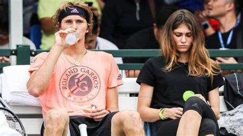 Alexander Zverev y su novia Sophia Thomalla hacen su primera aparición