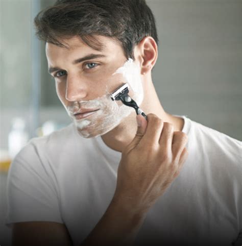 C Mo Afeitarse Consejos Para El Afeitado Facial Gillette Ar