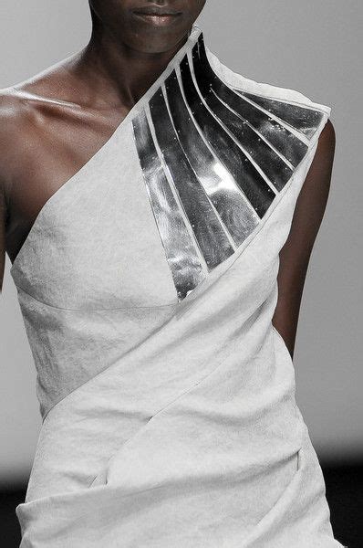 Todd Lynn Spring 2011 Details Futuristic Outfits London Spring