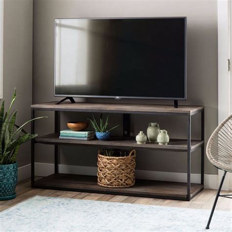 Measuring 84.5'' h x 108.5'' w x 16.75'' d, its solid and manufactured wood frame is accented by a versatile white finish and touts traditional accents such as crown molding and. 15+ Best Shelves Entertainment Center Design You Have To Know | Living Room Design & Decor ...