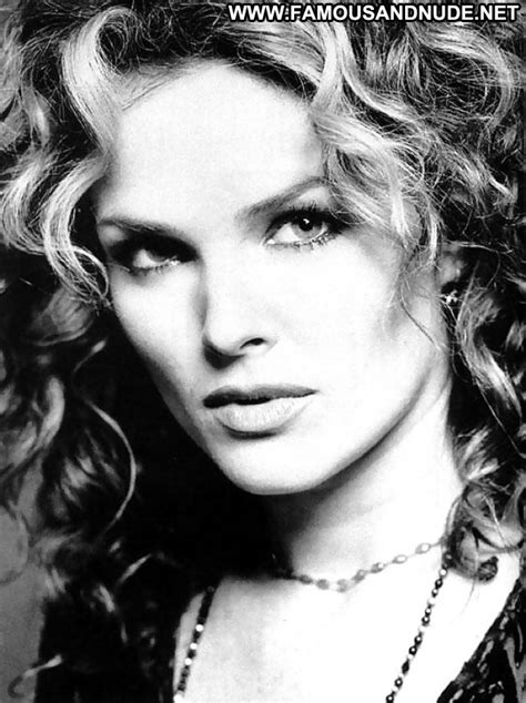 Dina Meyer Pictures Redhead Celebrity Hd Nude Scene Cute Gorgeous Famous And Nude