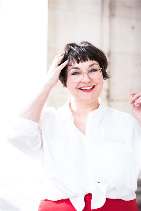 Stilistisch bin ich eher skandinavisch schlicht in neutralfarben unterwegs. Mode in großen Größen: Wann bin ich zu dick für eine rote ...