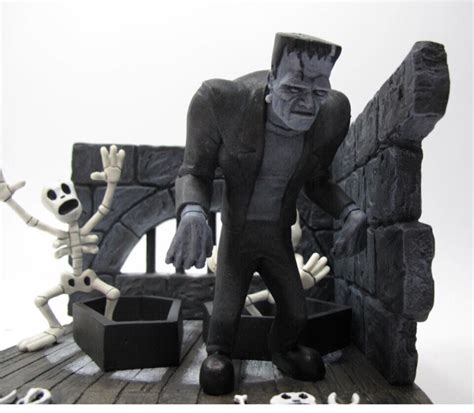 Aurora Monster Scenes Scale Frankenstein Cartoon Intro Model Ebay