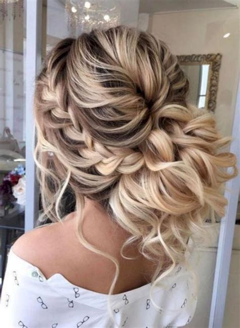 It became popular in the 1990s and remains so to this day. Wedding Bridesmaid Hairstyles for Long Hair - OOSILE