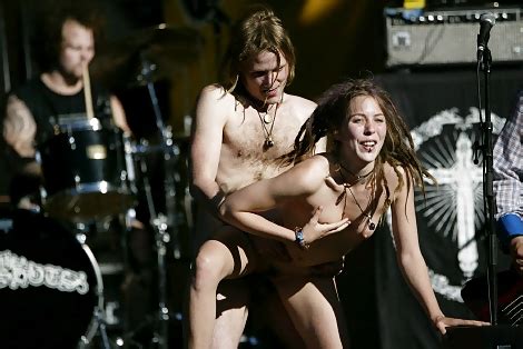 Live Sex On Stage During Rock Concert Pics Xhamster