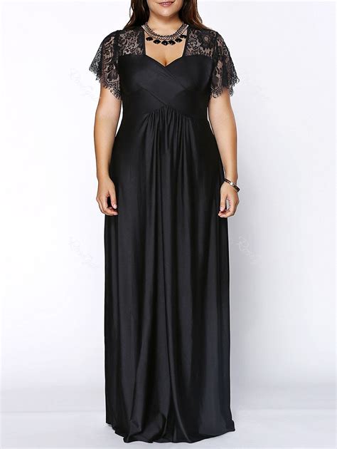 Black Plus Size Sweetheart Neckline Lace Panel Evening Dress