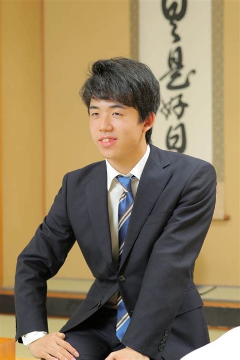 藤井聡太七段vs石田五段 終盤～インタビュー 竜王戦5組決勝 2018年6月5日 名局 shogi sota fujii. 藤井聡太七段ロングインタビュー〈1〉 「斬り込んでいく張本 ...