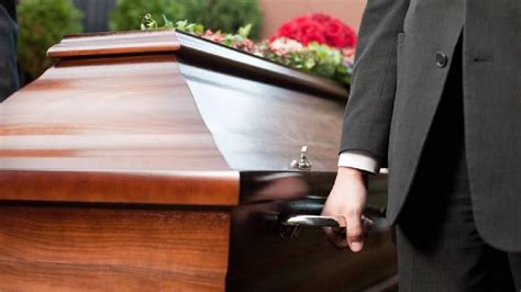 Impactante Suspenden Funeral Porque El Fallecido Se Movía En El Ataúd