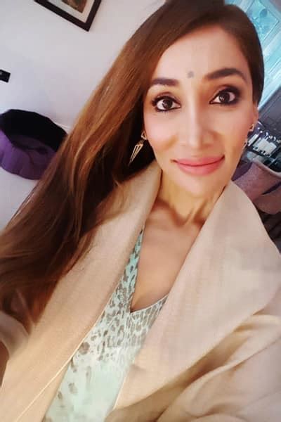 Photos Sofia Hayat Is Back To Her Sexy Self Promotes Upcoming Movie Six X