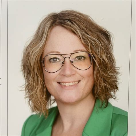 Kirsten Dam Bredahl Lærer Folkeskole Ådalens Skole Linkedin