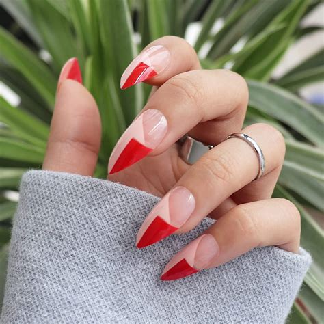 Stunning Red Short Coffin Acrylic Nails: Get Ready to Flaunt Your Style!