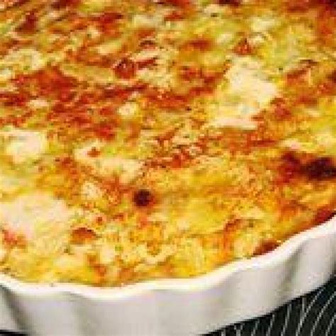 You could substitute real crab, chicken or turkey for the imitation crab meat, too. Crab meat casserole | Recipe | Quiche recipes, Crab meat ...