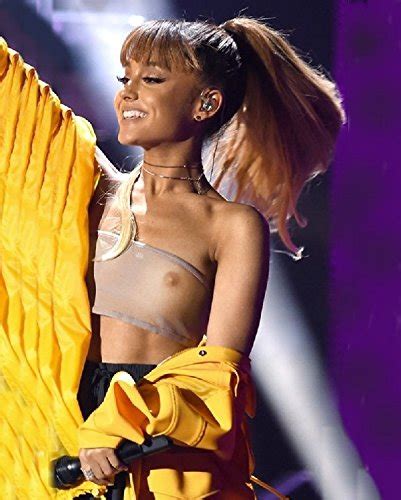 Ariana Grande Nipples Poking Small And Juicy Boobs