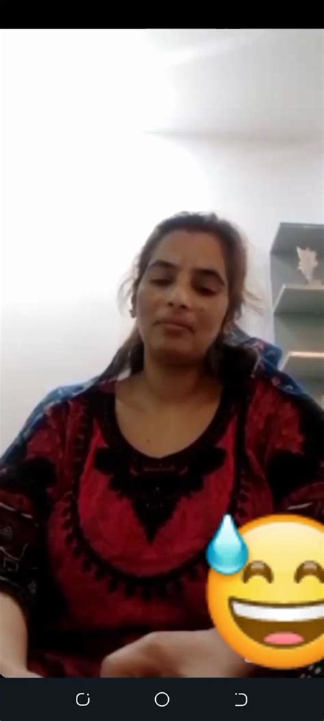Paki Wife Huge Boobs Show On Viral Video Call Watch Indian Porn Reels