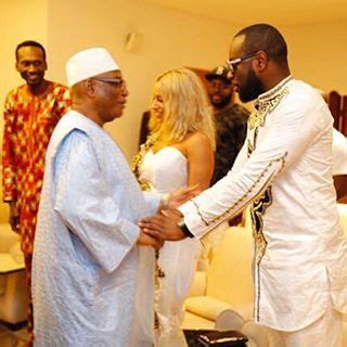 Demdem et gims au stade de france. Maitre Gims and wife meet president of Mali! - BETA TINZ