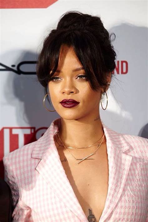 Pin By Ale Hernandez On Rihanna Rihanna Hairstyles Brown Hair