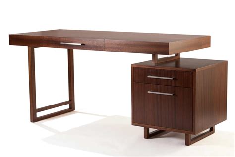 Popular Types And Styles Of Wood Desks
