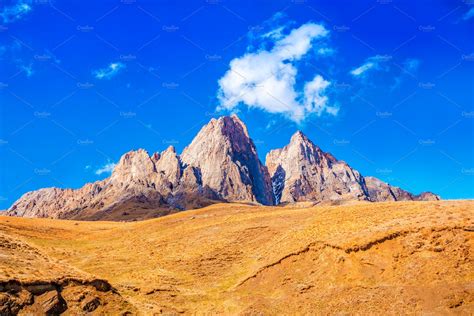 Landscape Of Desert With Mountains High Quality Nature